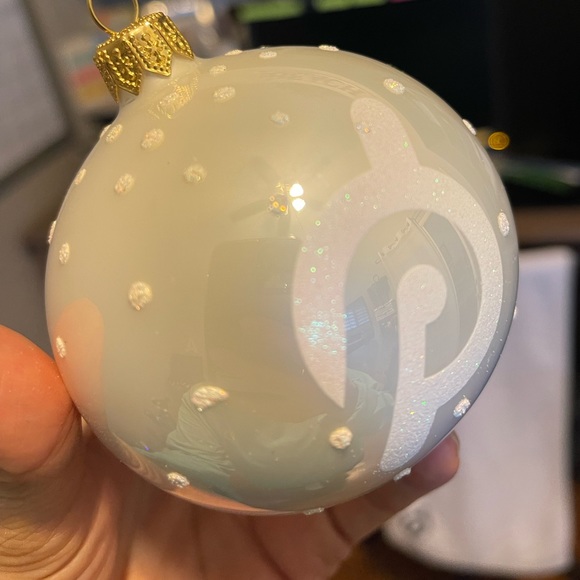 Peloton Christmas sphere NIB Rare! - Picture 2 of 5